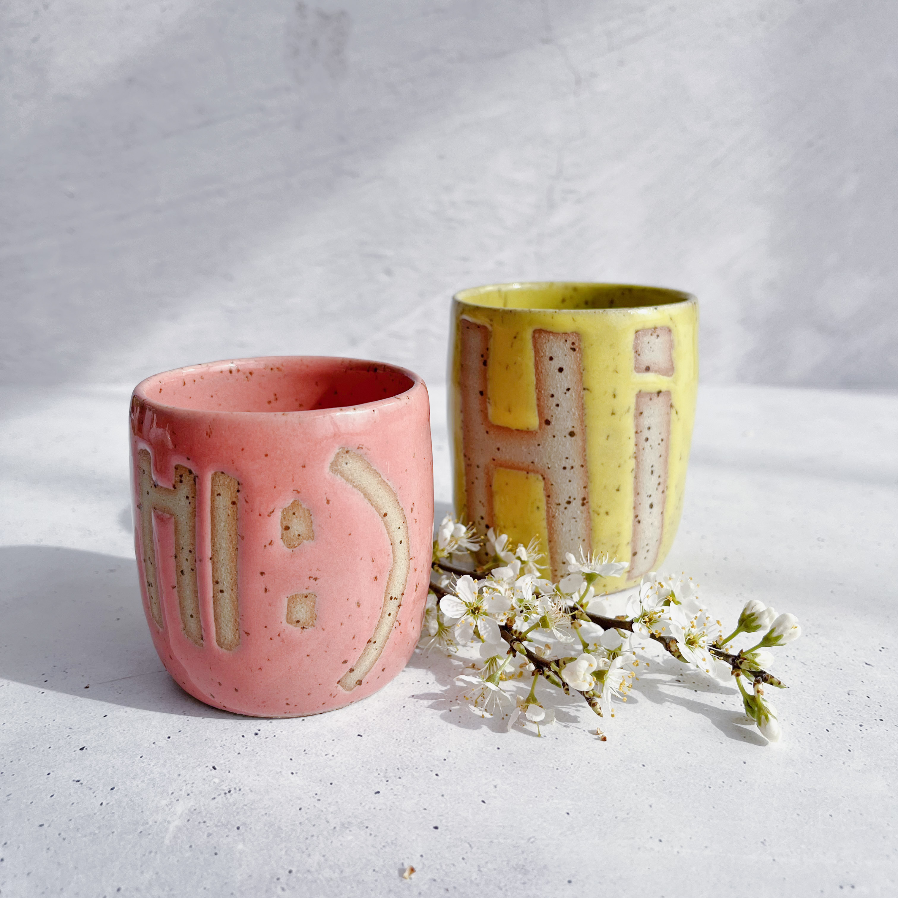 9871 auf Ton mit Spots bei 1250°C